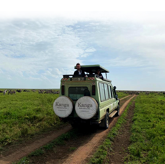 Kanga-clients-in Serengeti